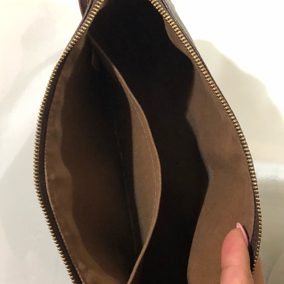 SOLD! Authentic Louis Vuitton Pochette - Picture 4 of 8